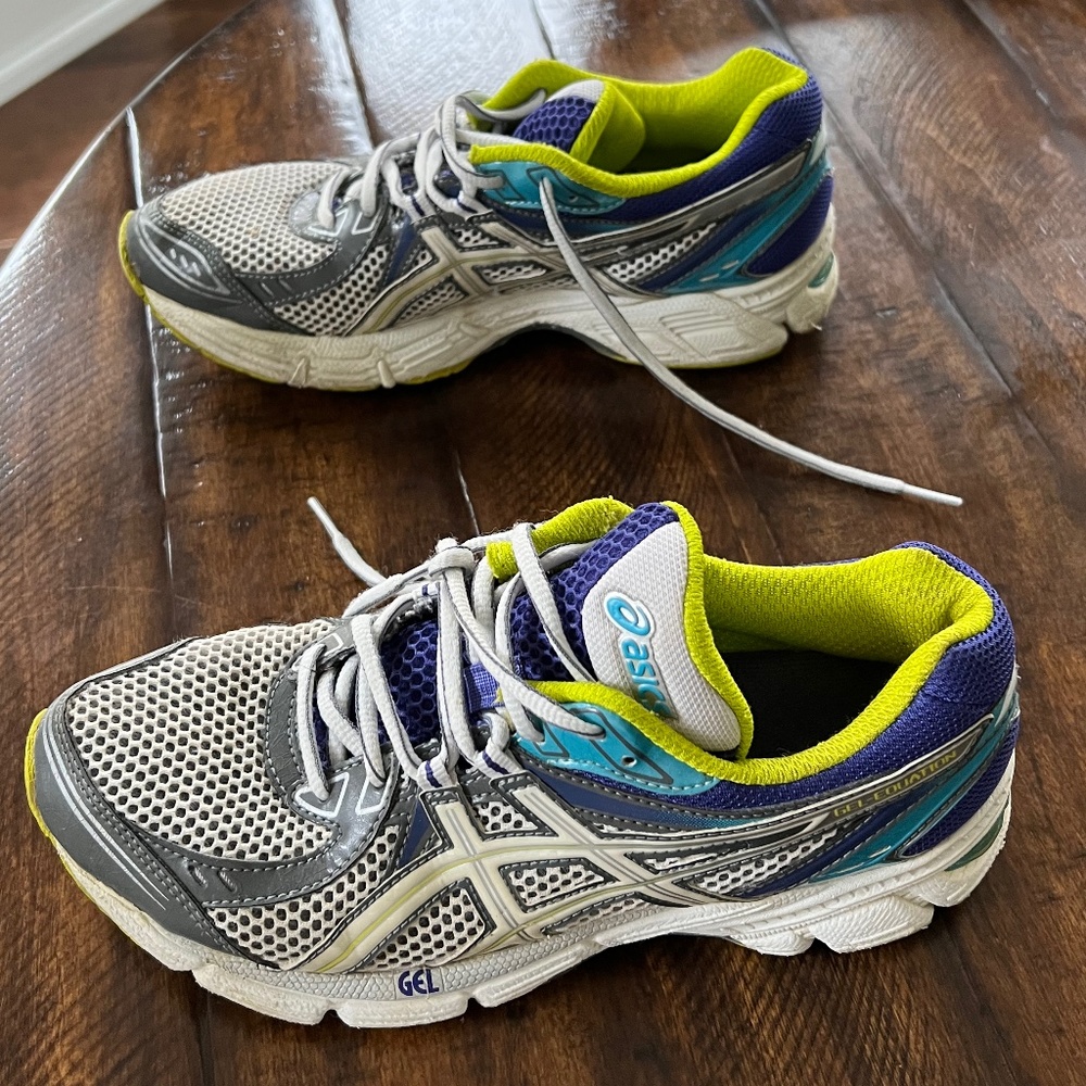 ASICS Running Shoes - Picture 7 of 7